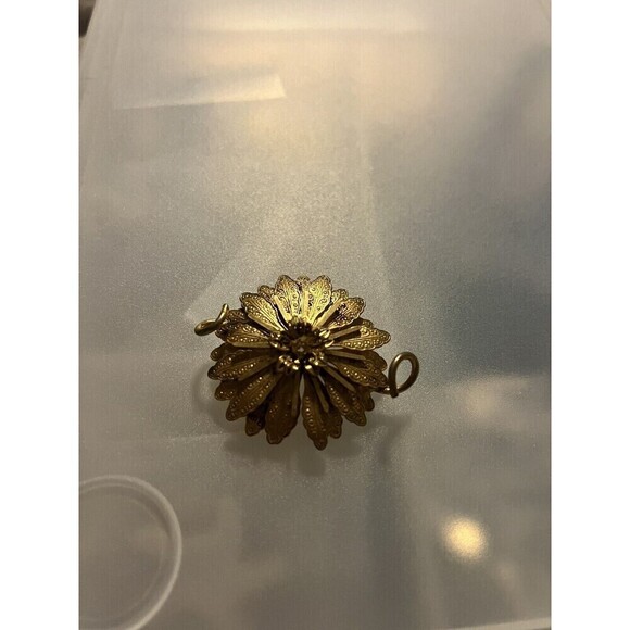 Gold Tone Round Filigree Flower Fashion Brooch Scarf Lapel Pin - Picture 2 of 3